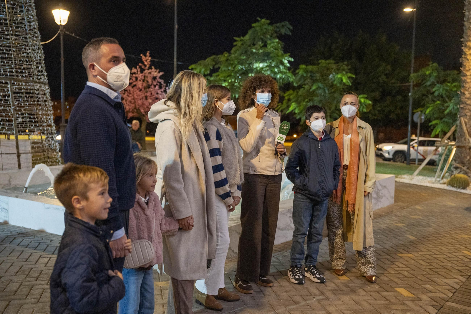 El encendido del alumbrado navideño del Hospital Universitario Torrecárdenas, en imágenes