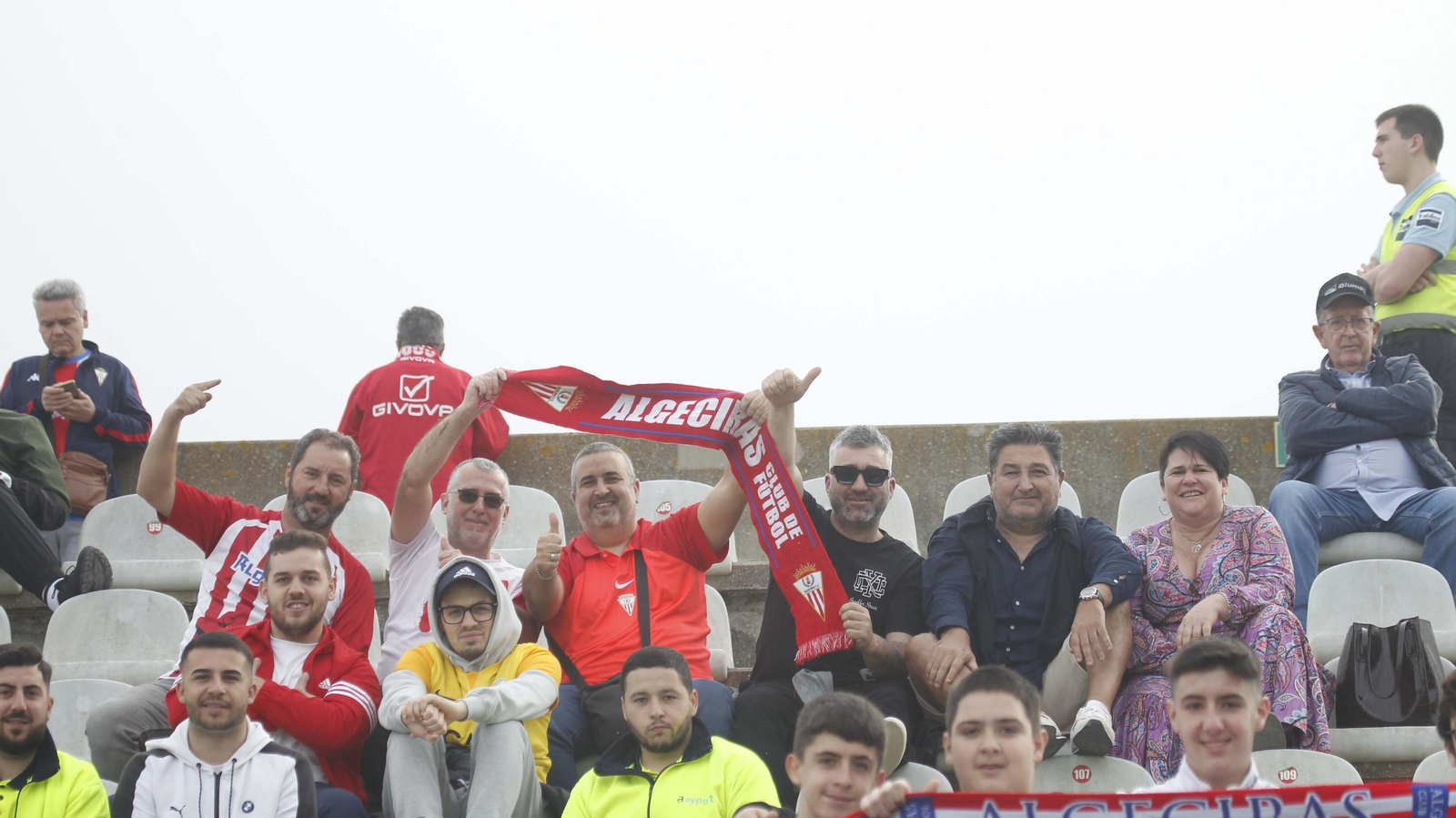 Búscate en el Algeciras CF  - Linares de Primera Federación