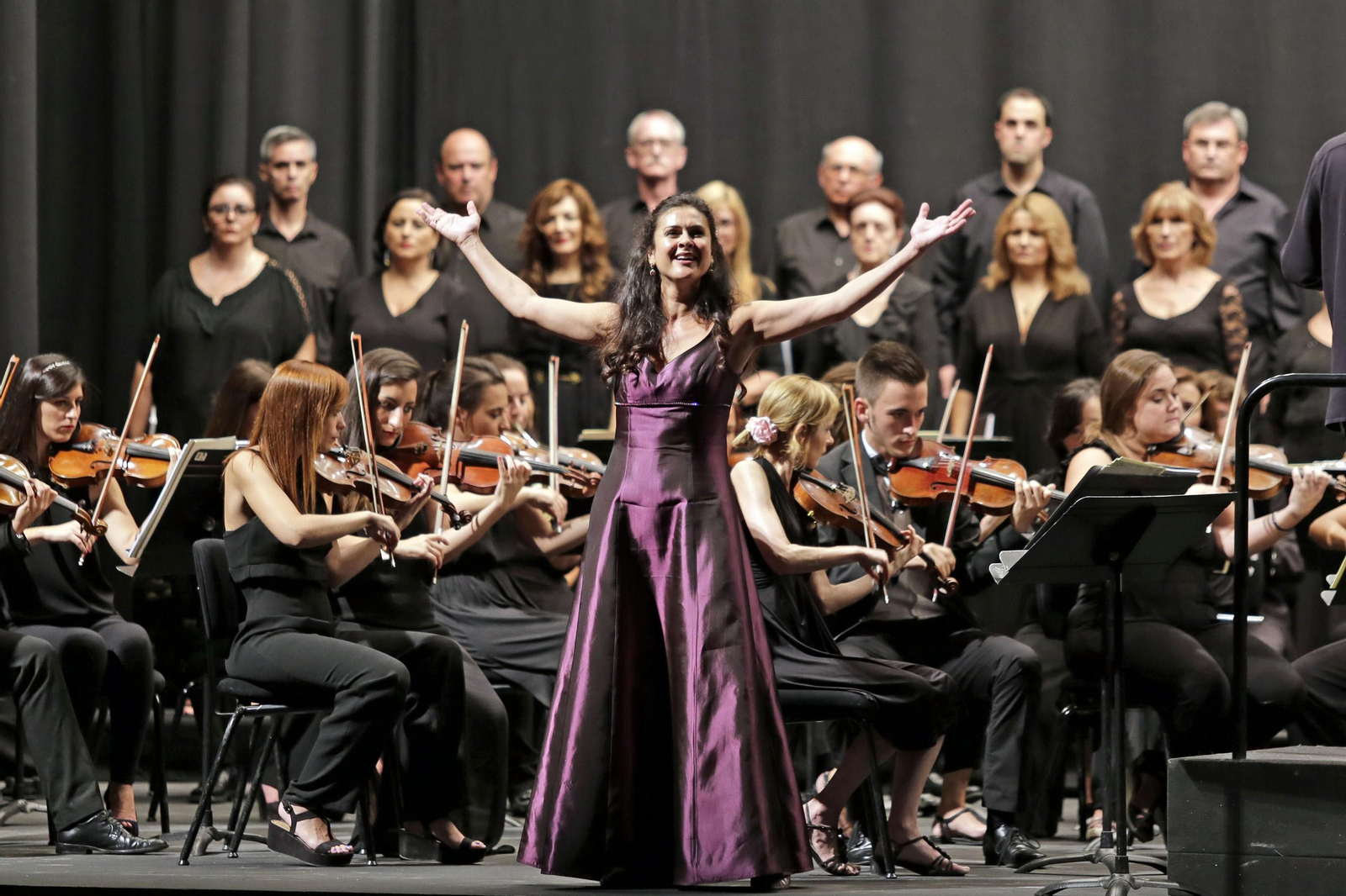 Ruth Rosique, durante una actuación en octubre de 2015 en el Teatro Villamarta de Jerez.