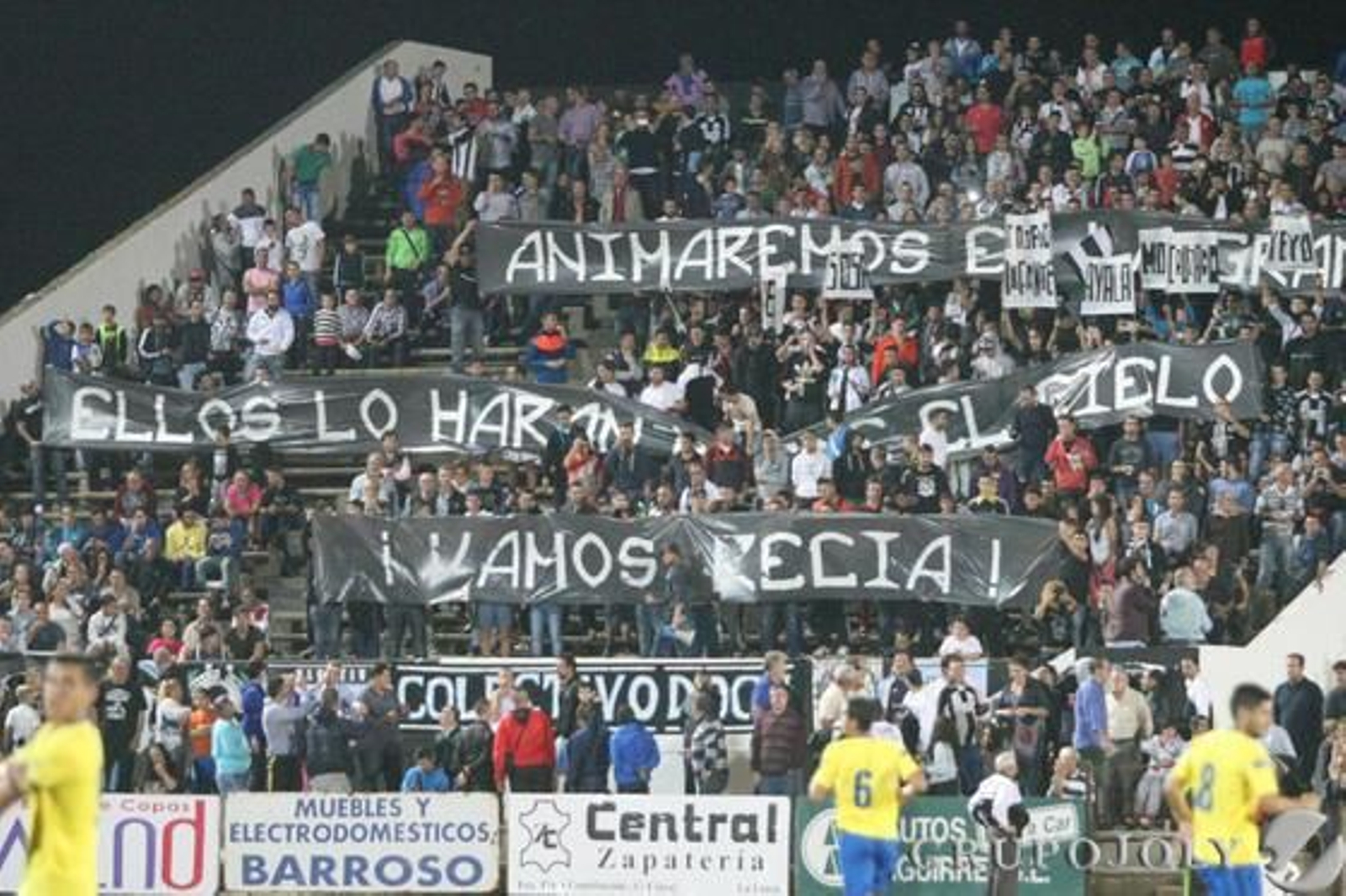 La afición de la Balona se volcó con los suyos. 

Foto: Paco Guerrero