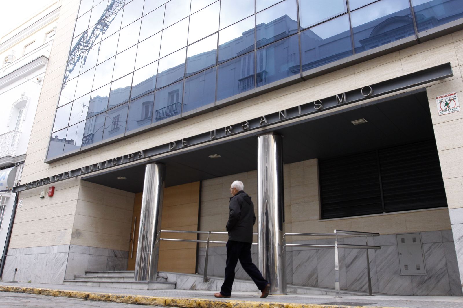 Entrada principal de la Delegación de Urbanismo, en una imagen de archivo.