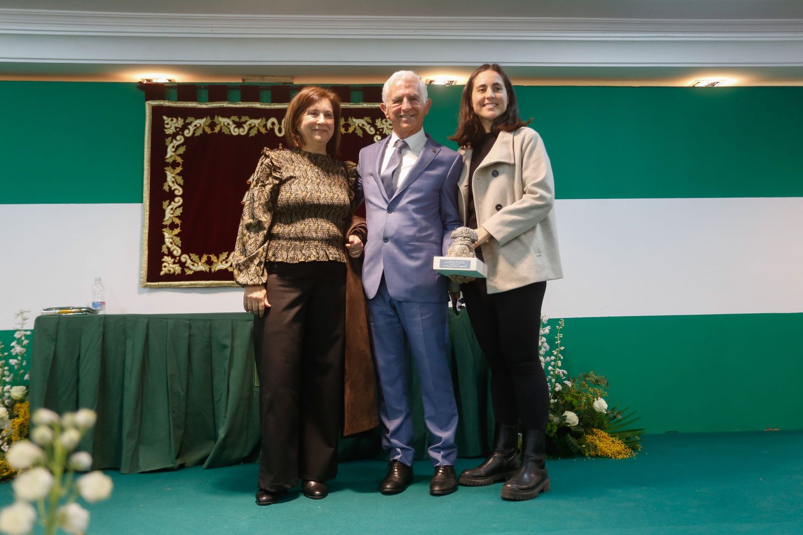 Fotos de la entrega de reconocimientos por el Día de Andalucía en Los Barrios