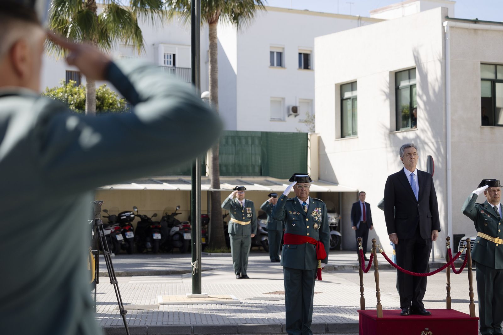 Toma de posesión del coronel Luis Martín Velasco como jefe de la Comandancia de la Guardia Civil  de Cádiz