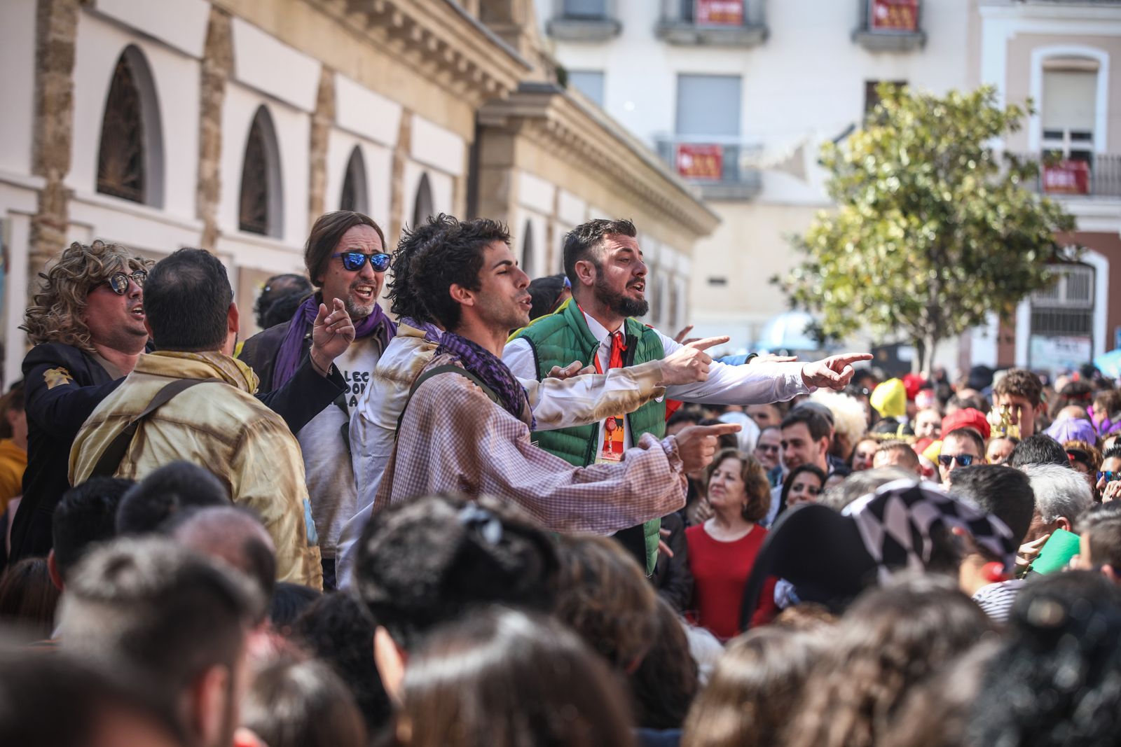 Batalla de coplas en el centro histórico