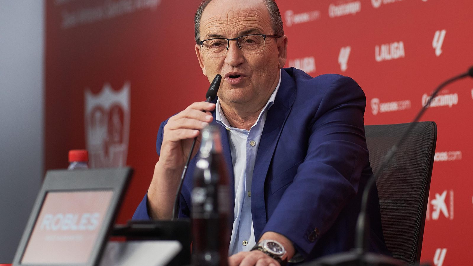 José Castro interviene en la comparecencia de prensa.
