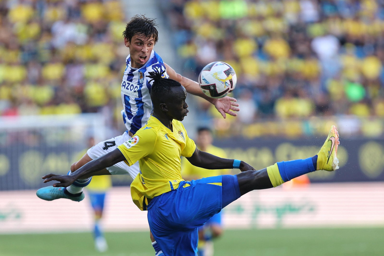 Búscate entre las imágenes del Cádiz - Real Sociedad