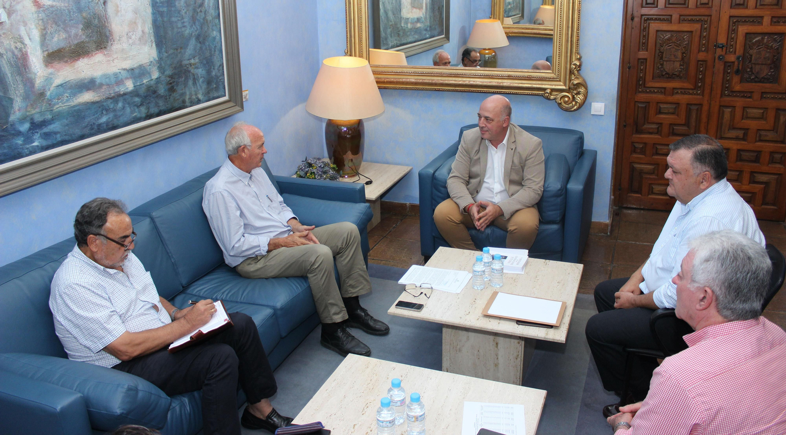 Un momento de la reunión en el palacio de la Merced.