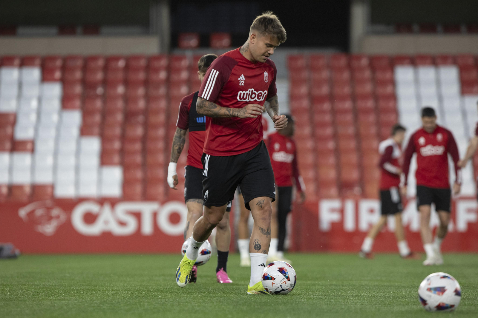 Así fue el primer entrenamiento de José Ramón Sandoval en el Granada CF