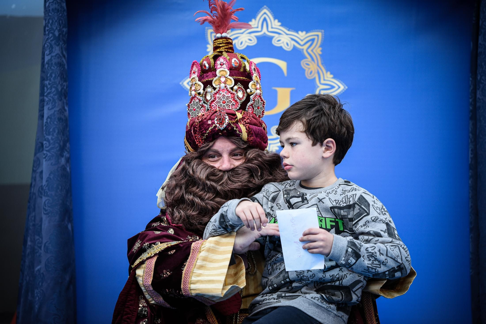 Imágenes de la entrega de cartas a SSMM Los Reyes Magos en el Ayuntamiento