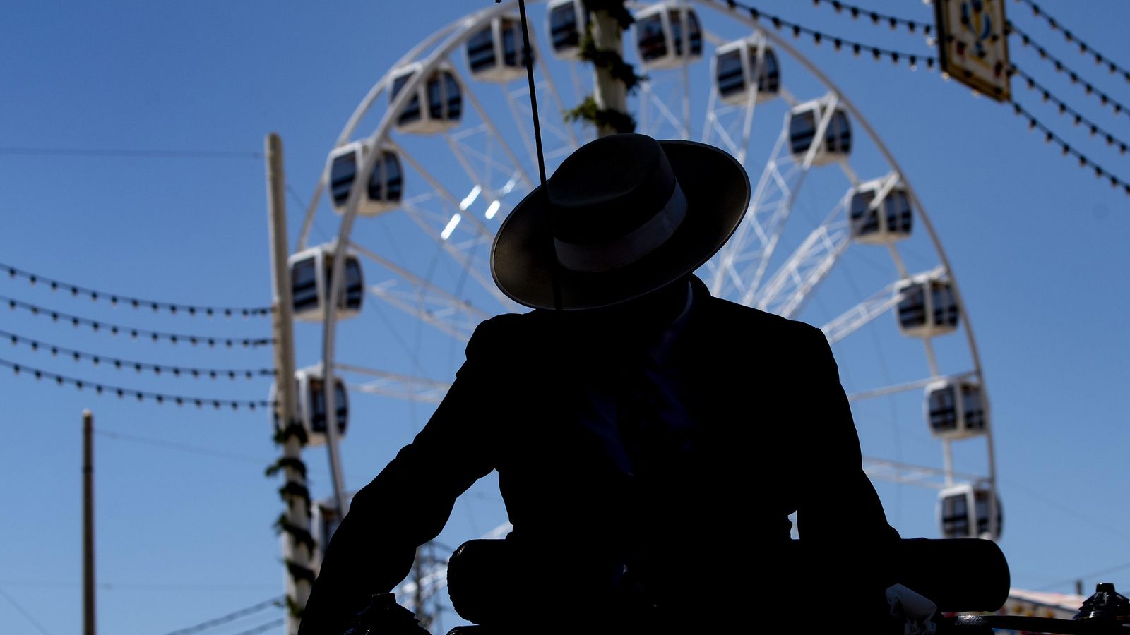 Calor y buen ambiente en el domingo de Feria de Abril 2023