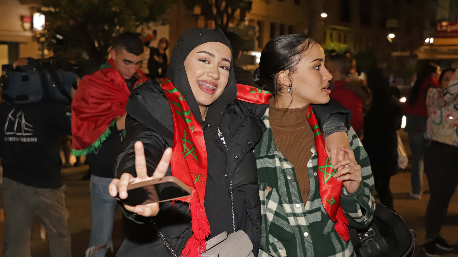 Fotos de la celebración en Algeciras de la victoria de Marruecos sobre España en Qatar