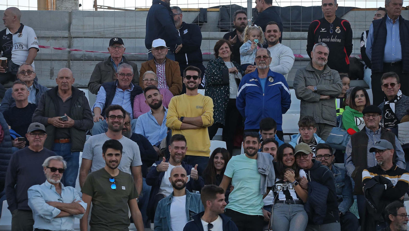 Búscate durante el Balona - Sevilla Atlético en el Ciudad de La Línea