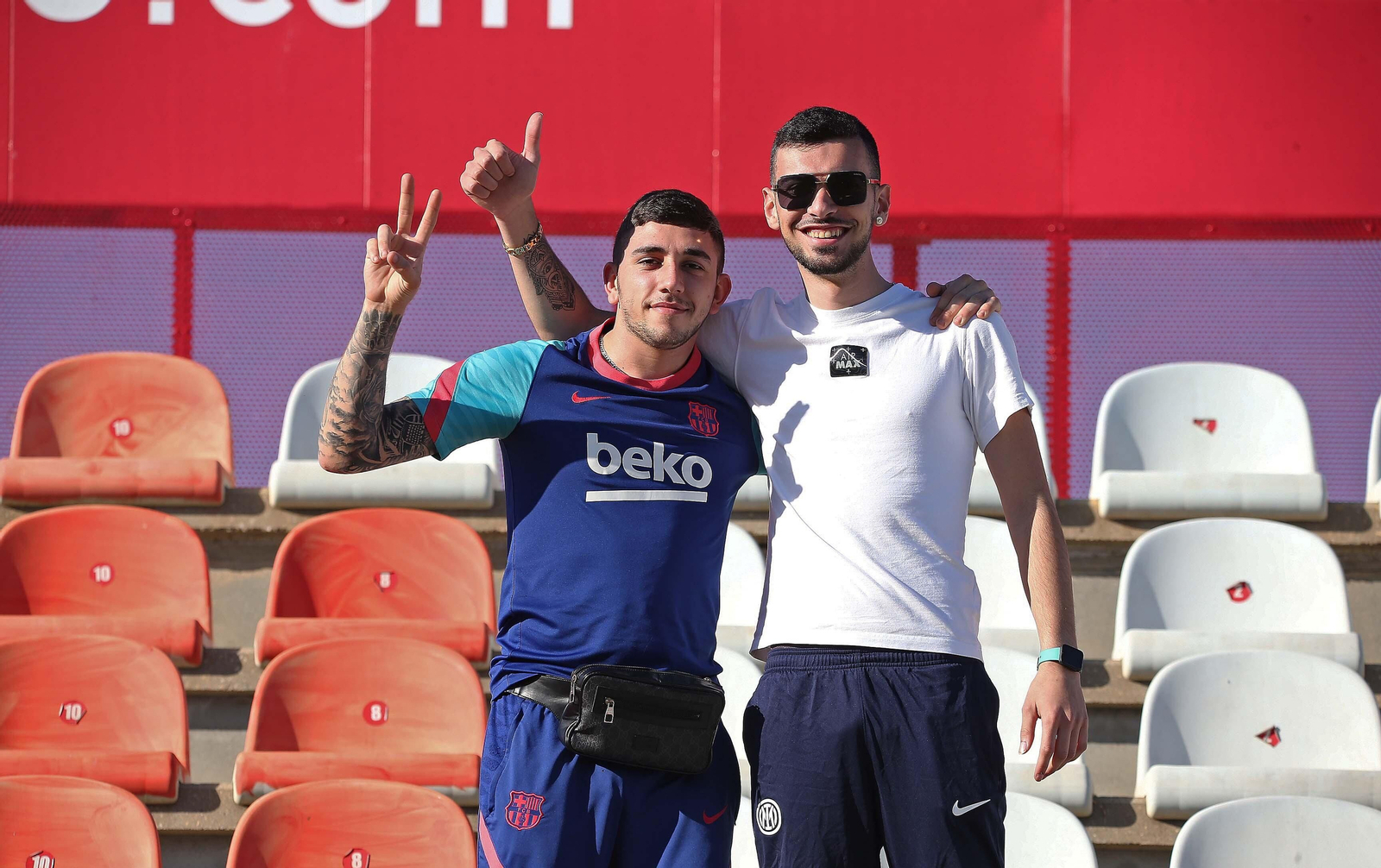 Fotos de la afición durante el Algeciras - Córdoba en el Nuevo Mirador