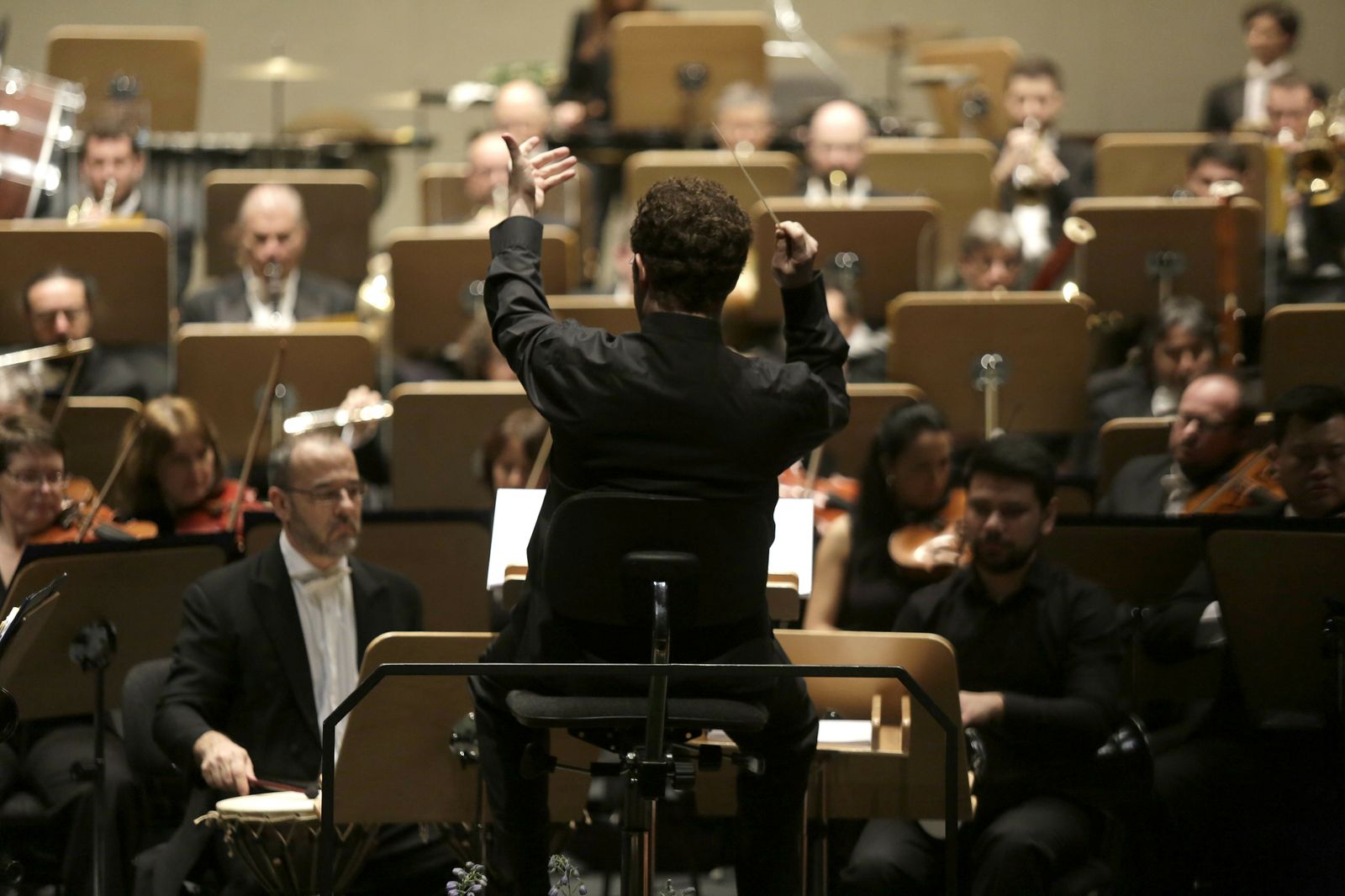 La ROSS dirigida por John Axelrod el pasado mes de febrero.