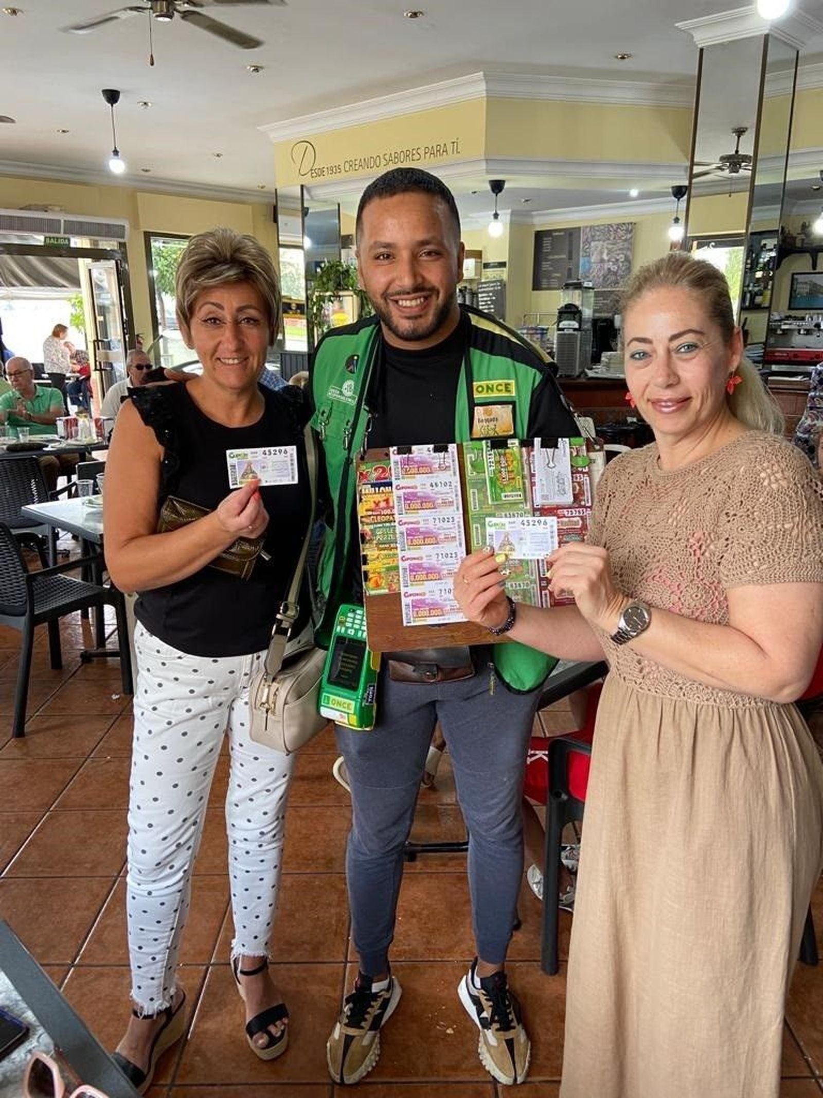 El vendedor de la ONCE, Mehdi Beqqada.