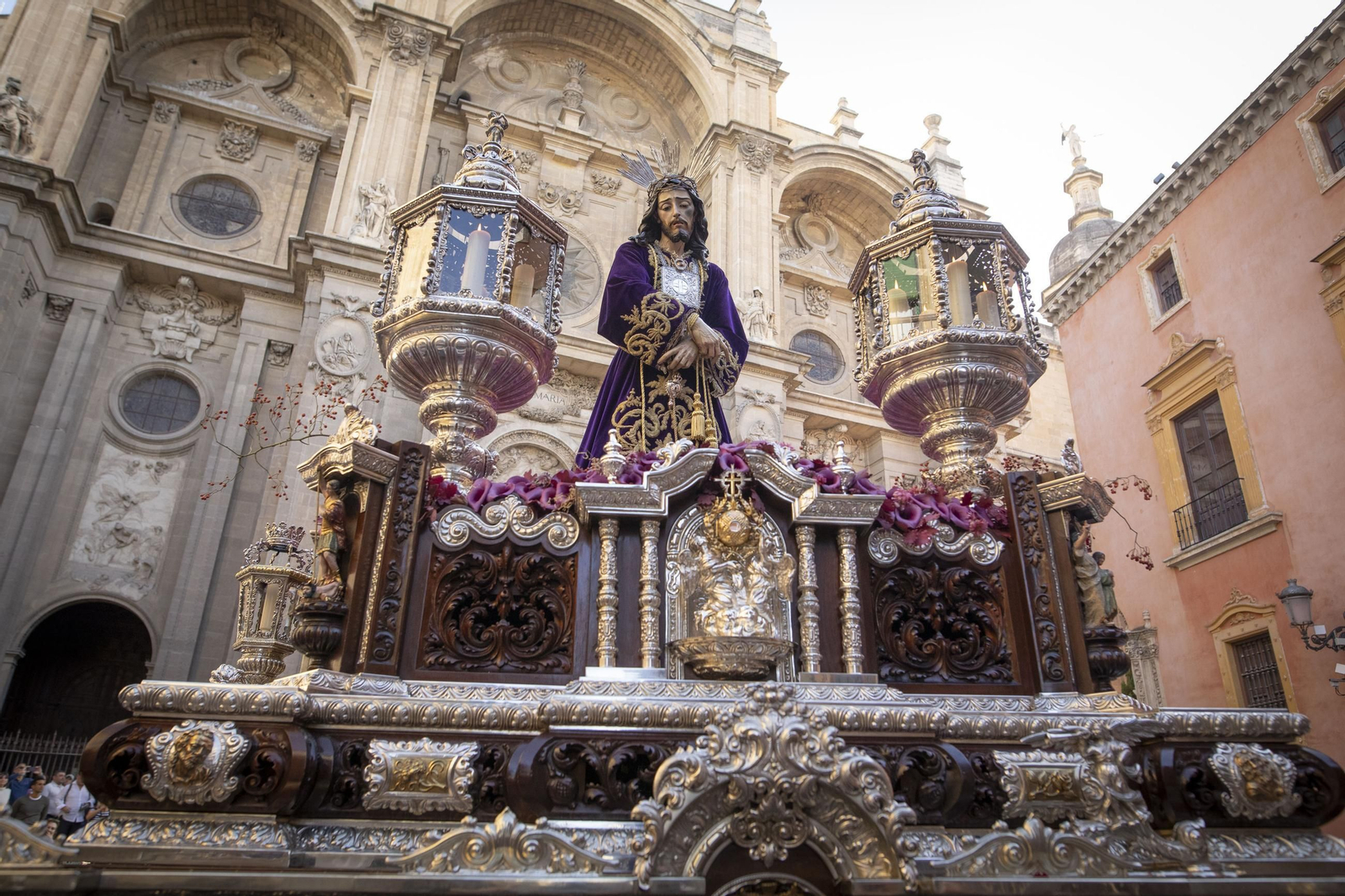 Solemne Procesión Extraordinaria de Alabanza de Nuestro Padre Jesús del Rescate de Granada, Octubre 2025.jpg