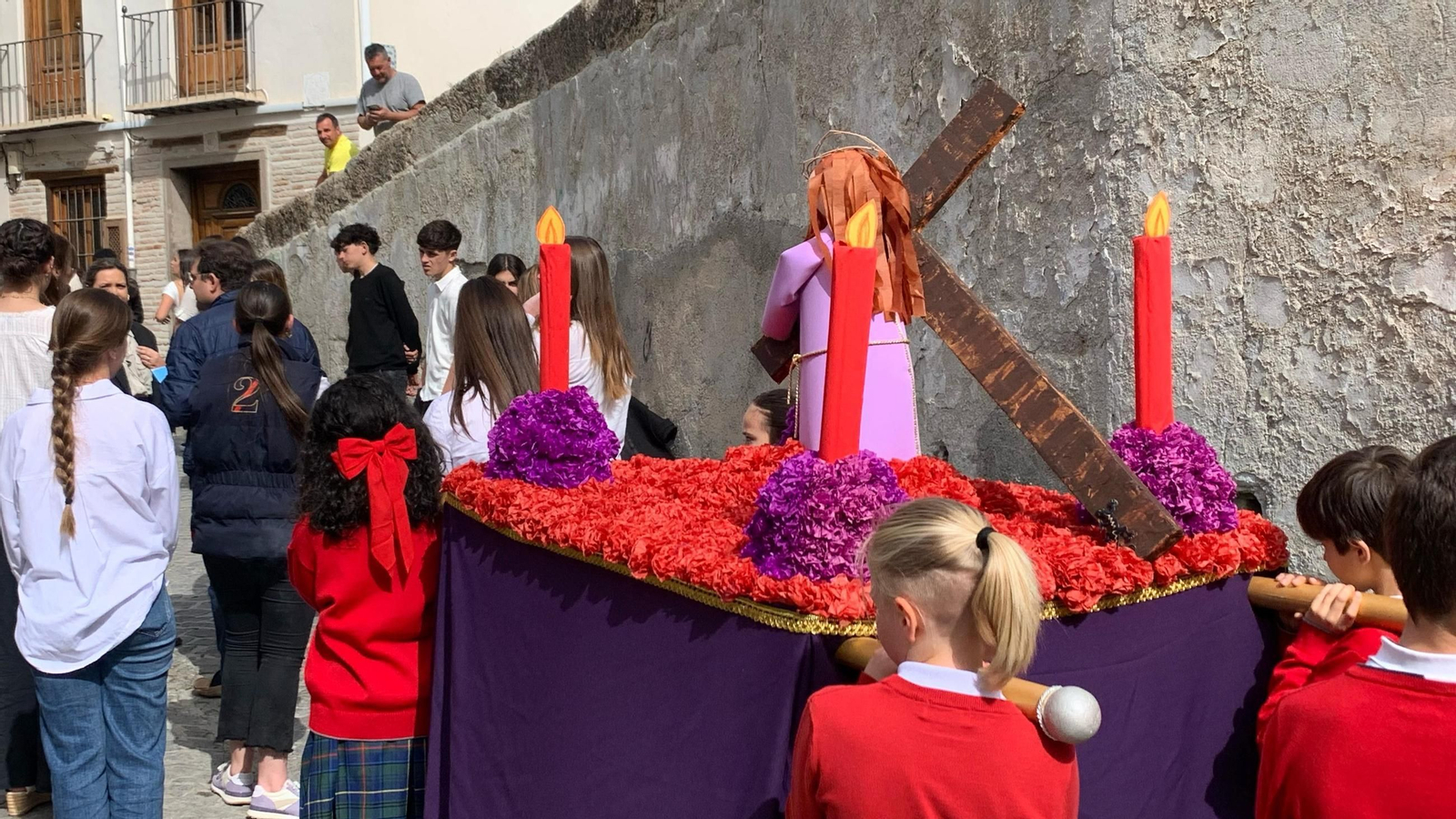 Así vivió Granada la procesión infantil del Colegio Ave María Casa Madre 2025