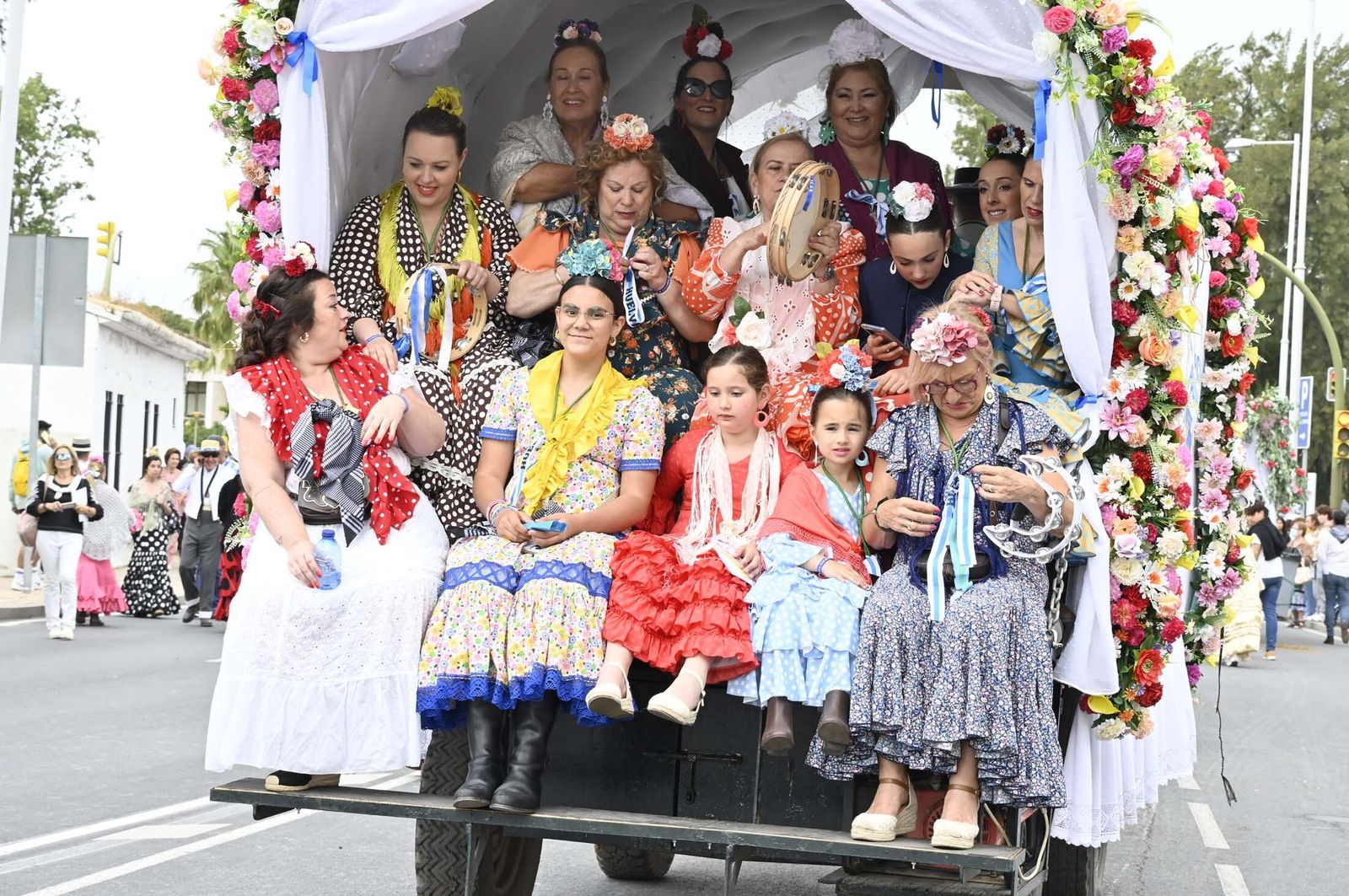 Imágenes de los carros de la Hermandad del Rocío de Huelva