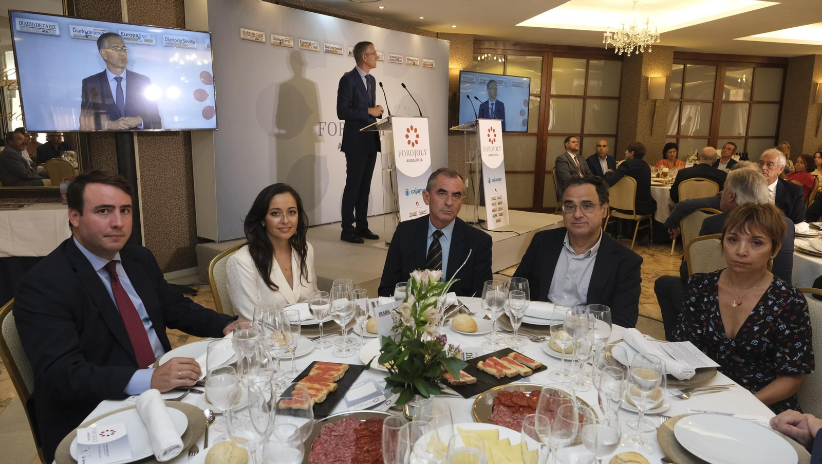 Imágenes del Foro Joly en Almería, con el Gobernador del Banco de España, Pablo Hernández de Cos