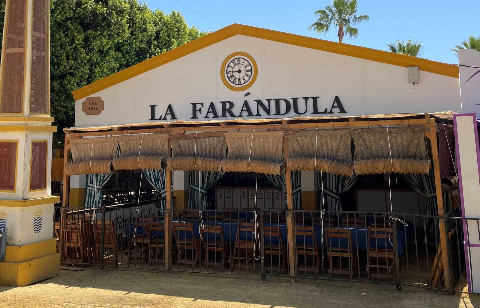 Fachada de la Caseta La Farándula.