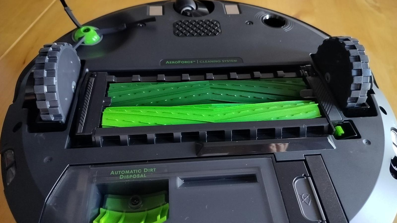 Robot aspirador Roomba j7+ de iRobot