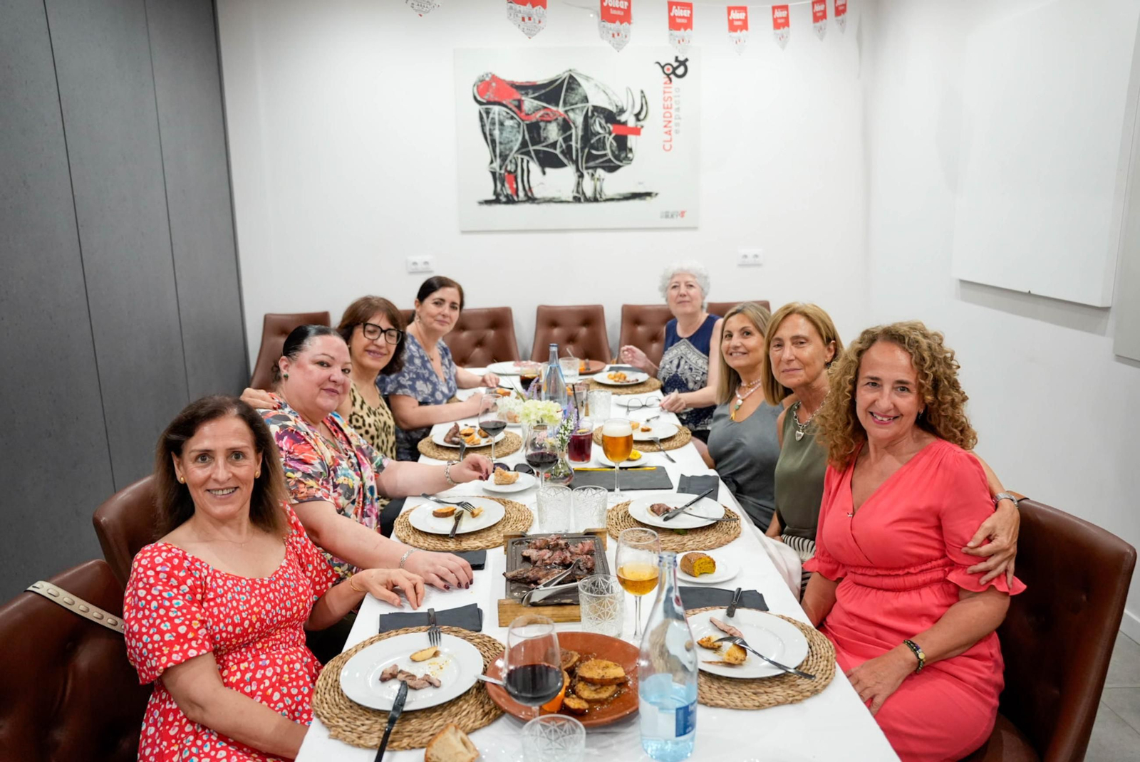 Los almerienses disfrutan del miércoles en la feria de día