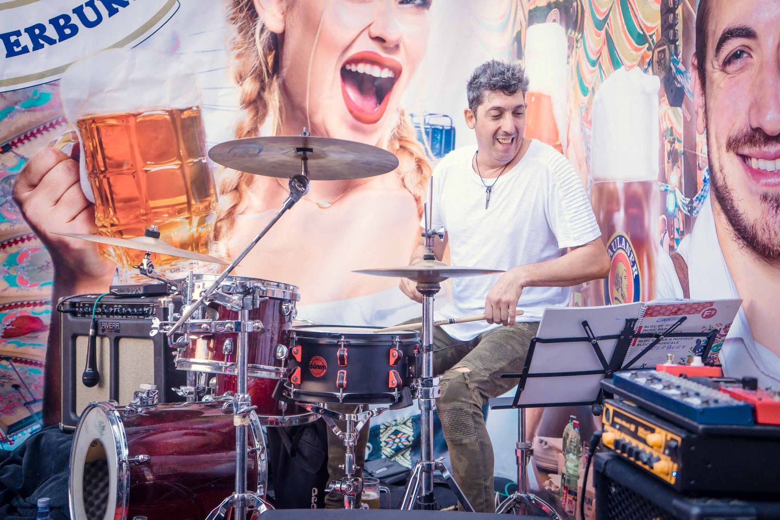 Búscate en el OktoberFest de Plaza Canterbury del sábado 8