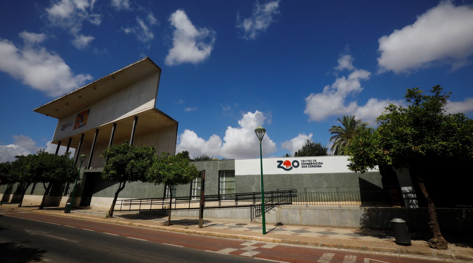Entrada al Zoo de Córdoba.