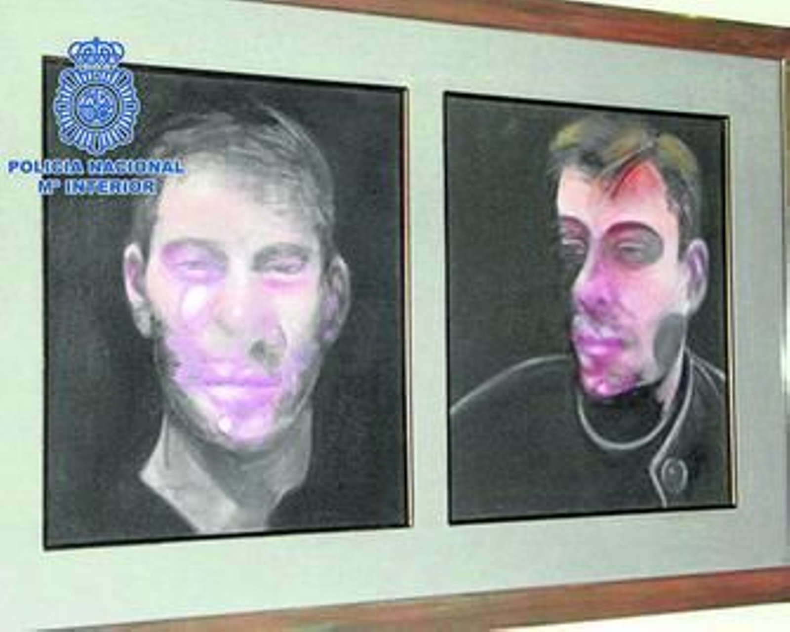 Fotografía facilitada por la Policía de dos de los cuadros de Francis Bacon robados el pasado verano.