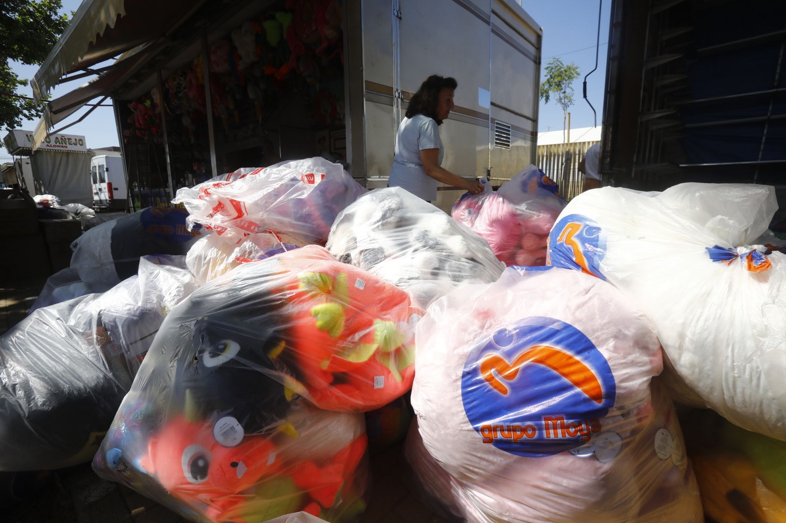 Un recorrido en imágenes por El Arenal a horas de que comience la Feria de Córdoba