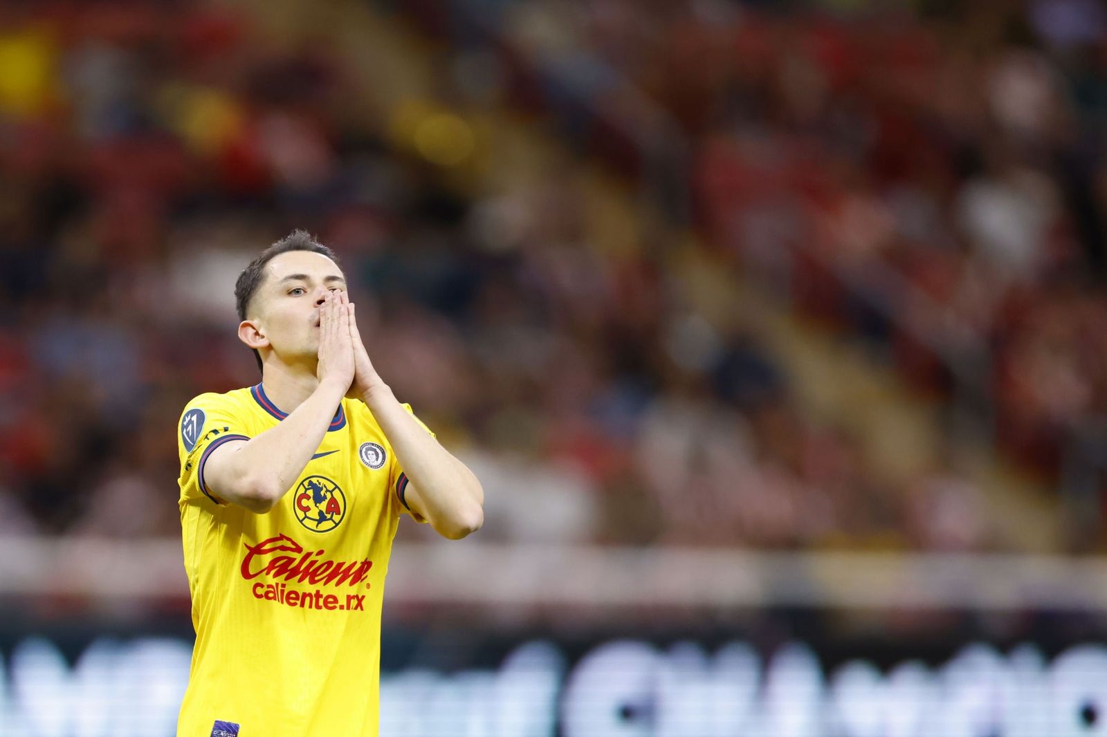 Álvaro Fidalgo, en un encuentro con el América.