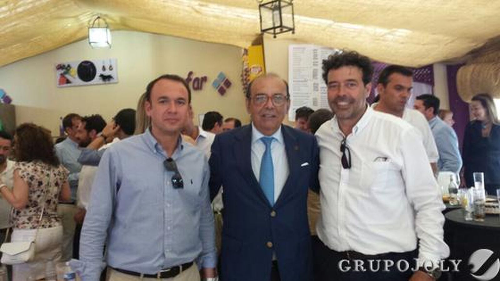 Bernardo Costales, presidente de Xefar, con los presidentes de las Cooperativas de Las Palmas y Tenerife, Manuel Valido y Francisco Quintana.

Foto: Pascual · Vanesa Lobo