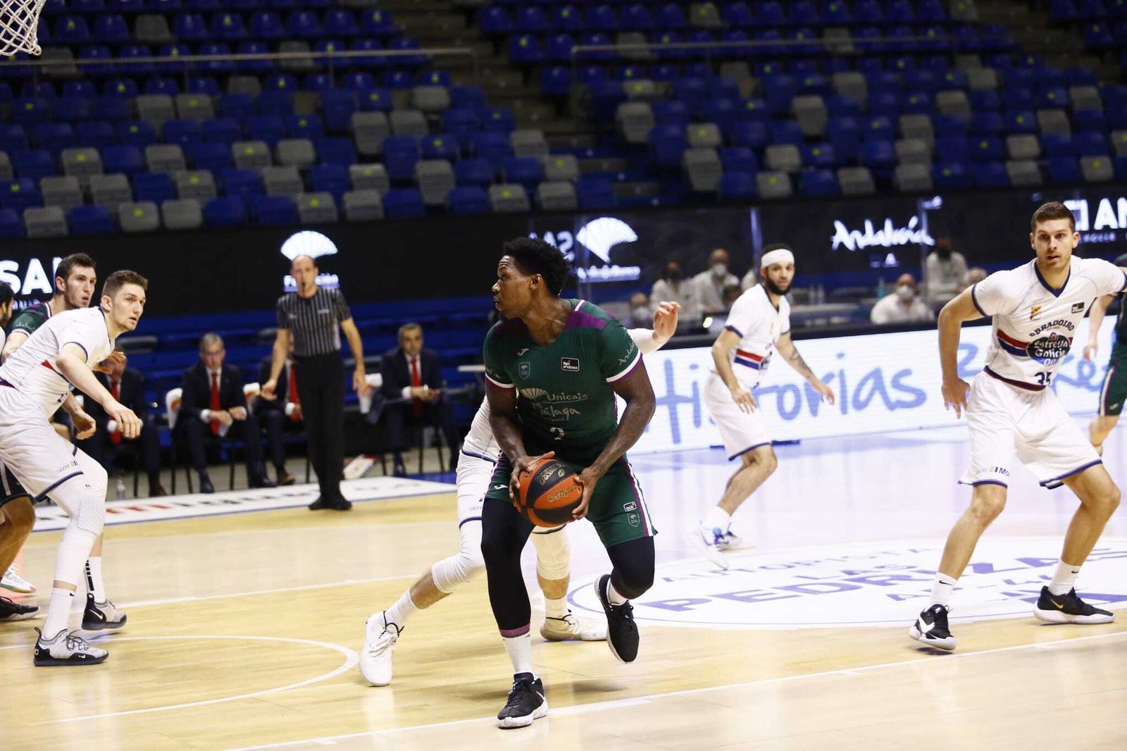 El Unicaja-Obradoiro, en fotos