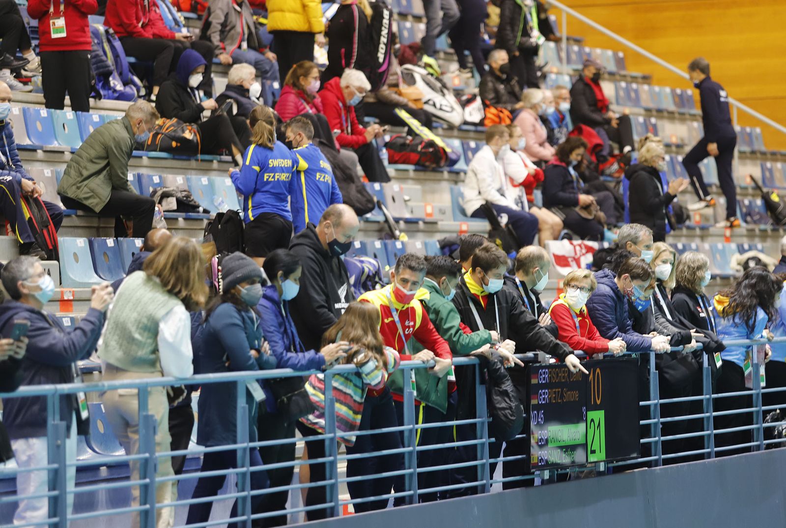 Imágenes del primer día de competición del Mundial senior de bádminton de Huelva 2021