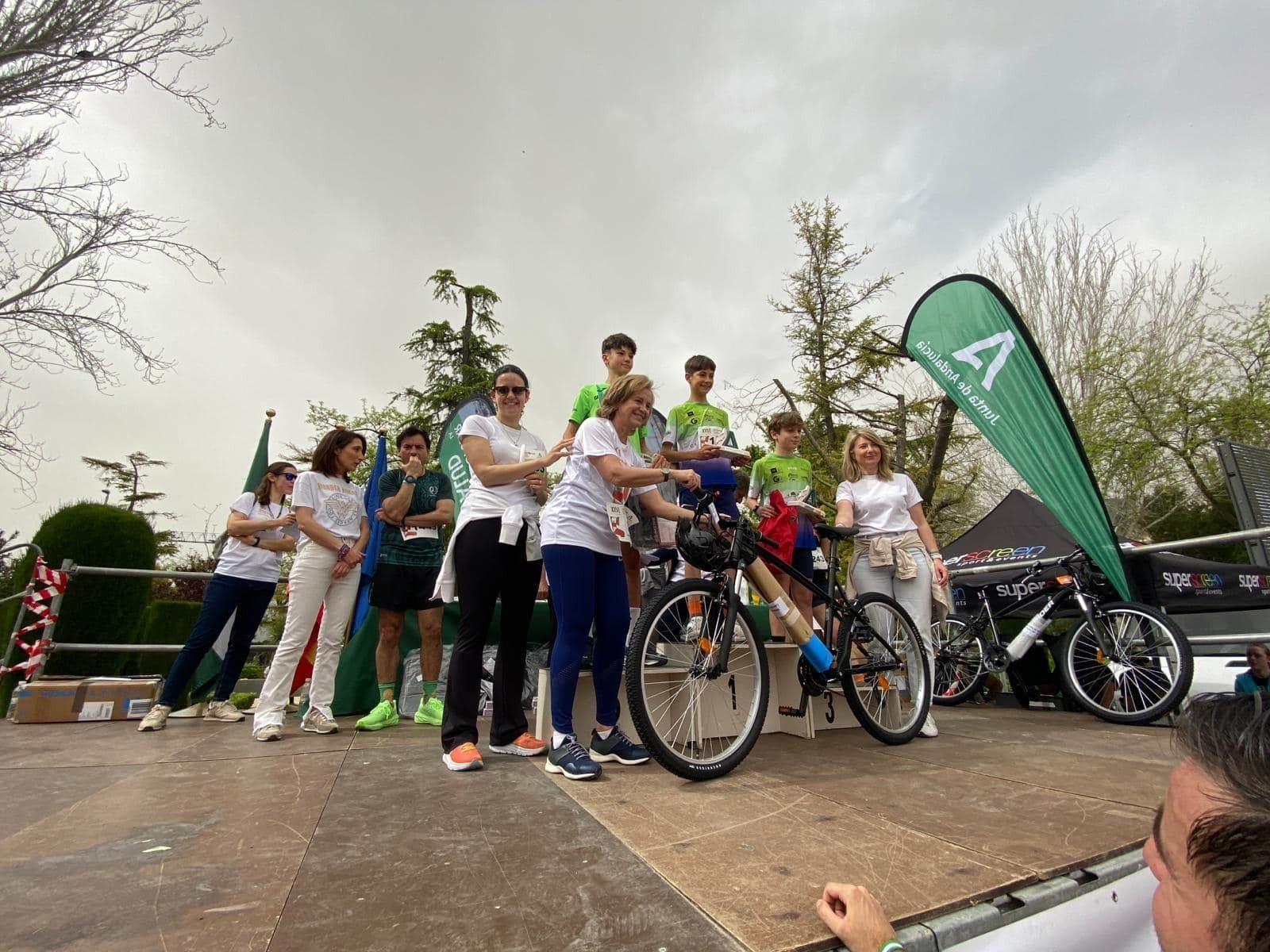 En Imágenes: entrega de reconocimientos XXVI Carrera Popular por la Salud y II Caminata Inclusiva