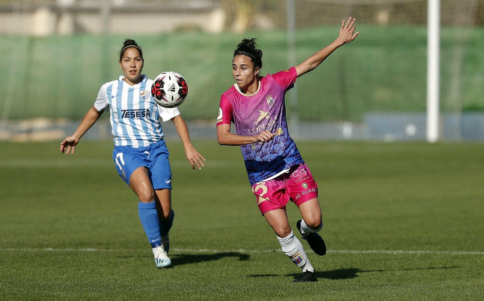 Lance del partido entre Málaga Femenino y Juan Grande.