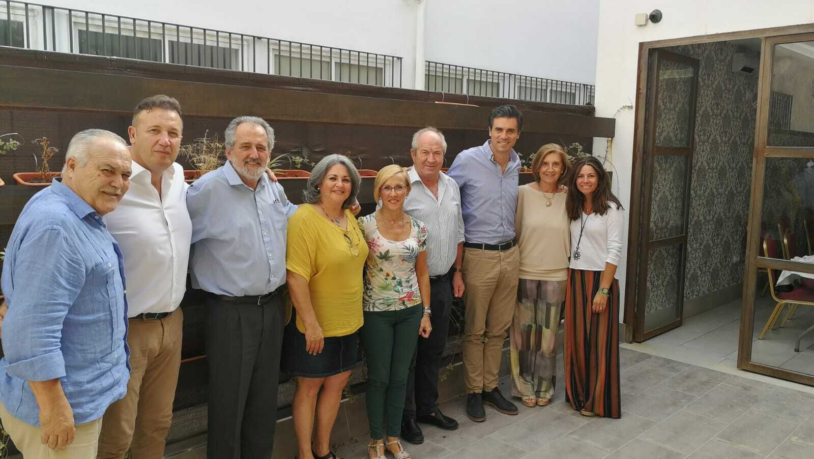 Paco Gandón, Félix Moreno, Luis Bononato, Gema García, Carmen Martín, Rafael Pérez, Willy Pérez, Elena Aguilar y Ana Huguet.