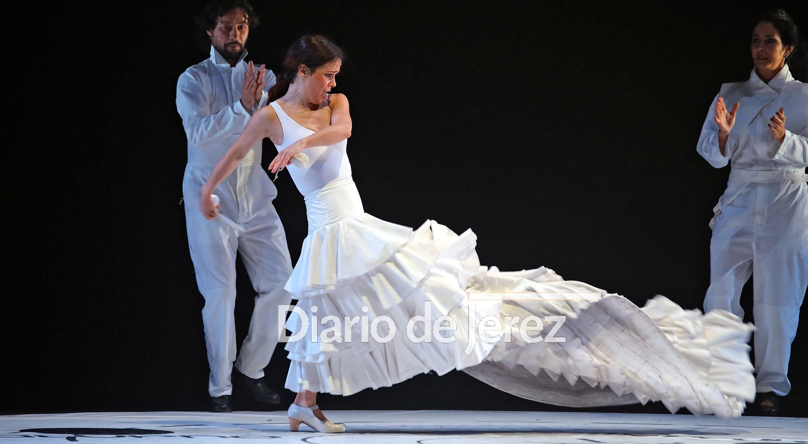 Imágenes del espectáculo 'Un cuerpo infinito' de Olga Pericet