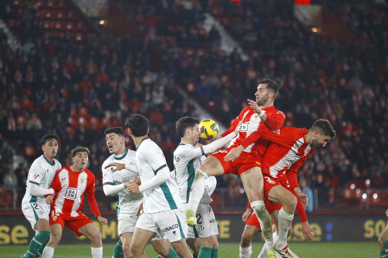 Las imágenes del partido U.D. Almería-S.D. Huesca