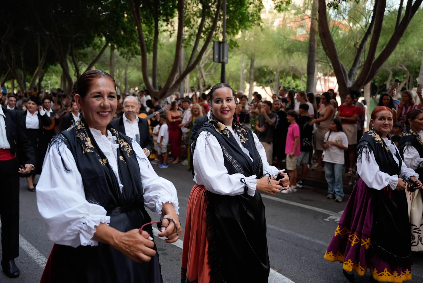 Así se ha vivido la Batalla de Flores en la Feria de Almería