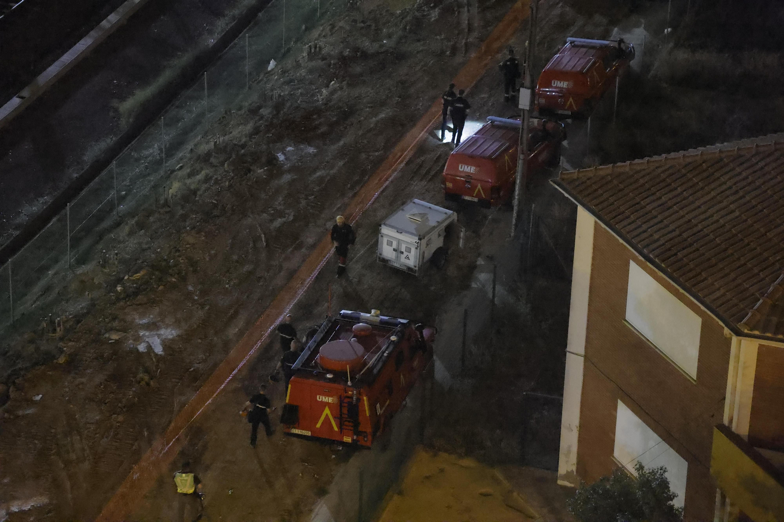 La Policía y la UME rastrean el entorno de la estación de Sevilla en busca de Álvaro Prieto