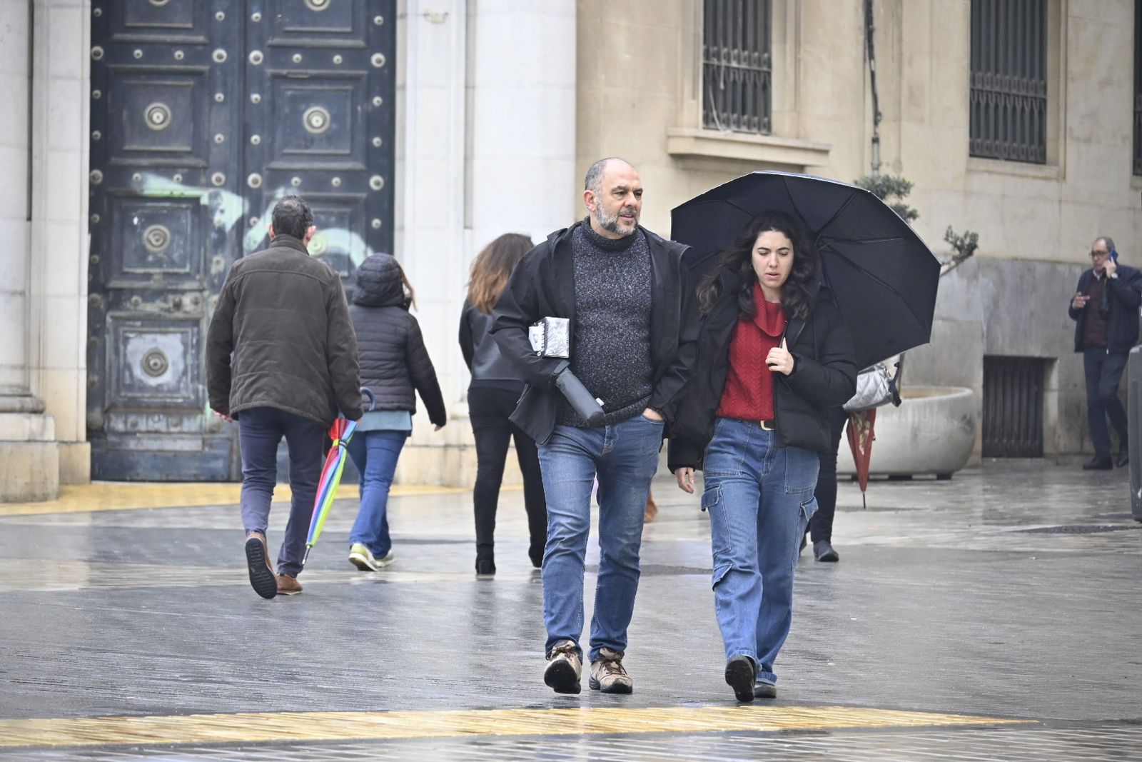 Fotografías de ambiente en la mañana del 3 de enero en Huelva