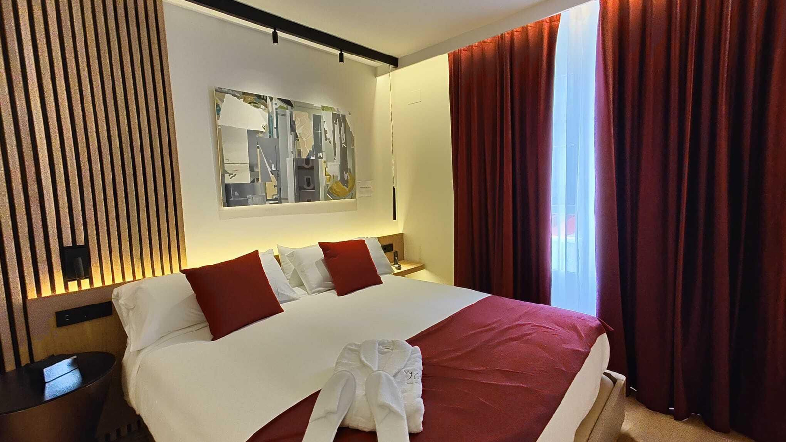 Una de las habitaciones del hotel.