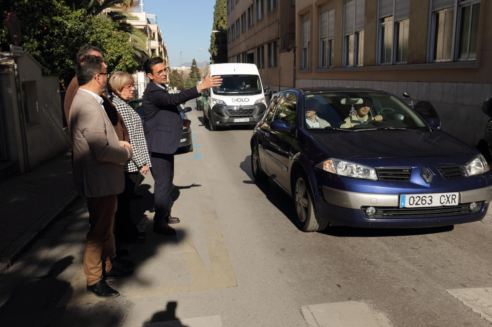 El alcalde, en la presentación hoy del proyecto de remodelación de la calle.