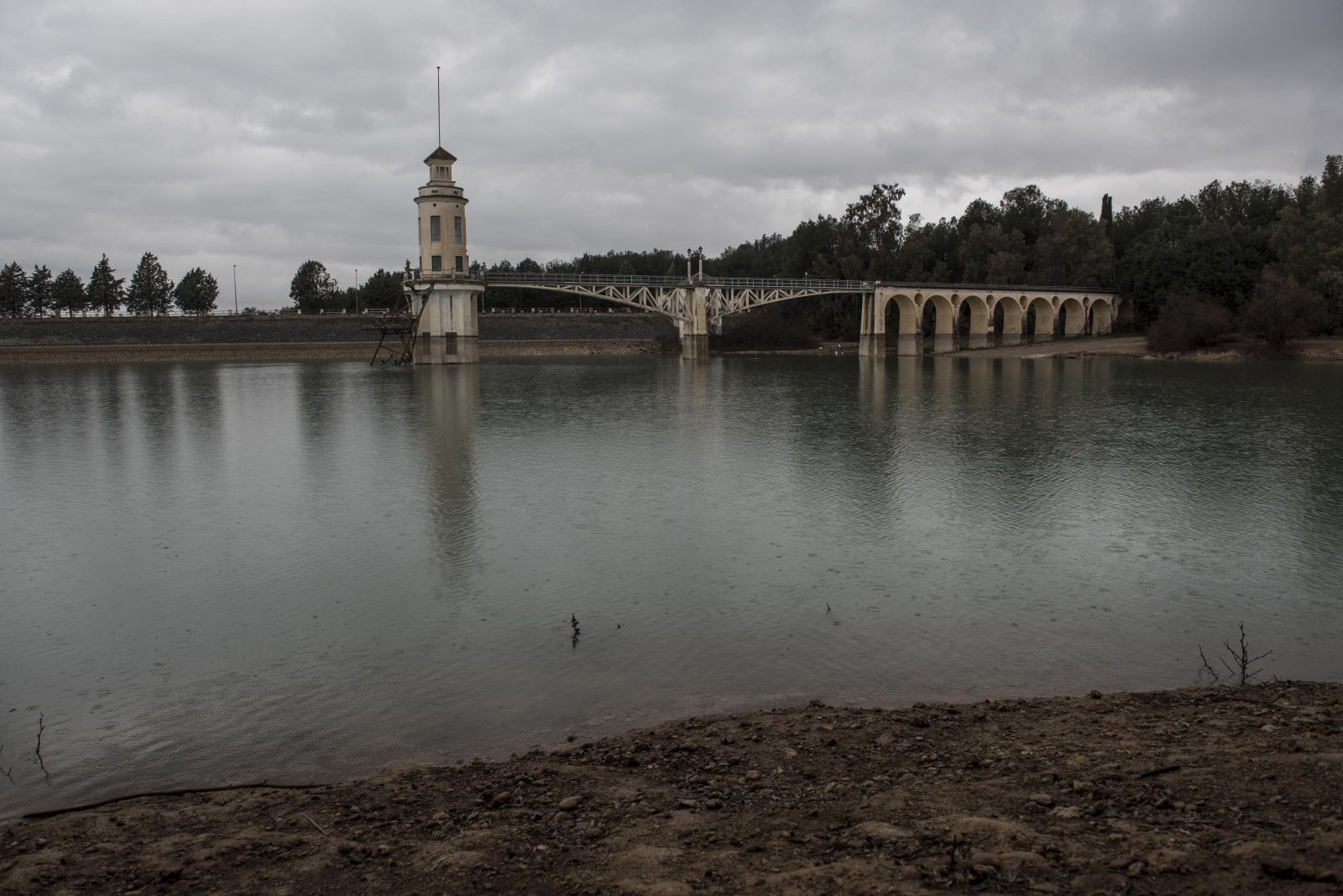 Embalse del Cubillas, que forma, con el Colomera, uno de los sistemas de la Cuenca del Guadalquivir.