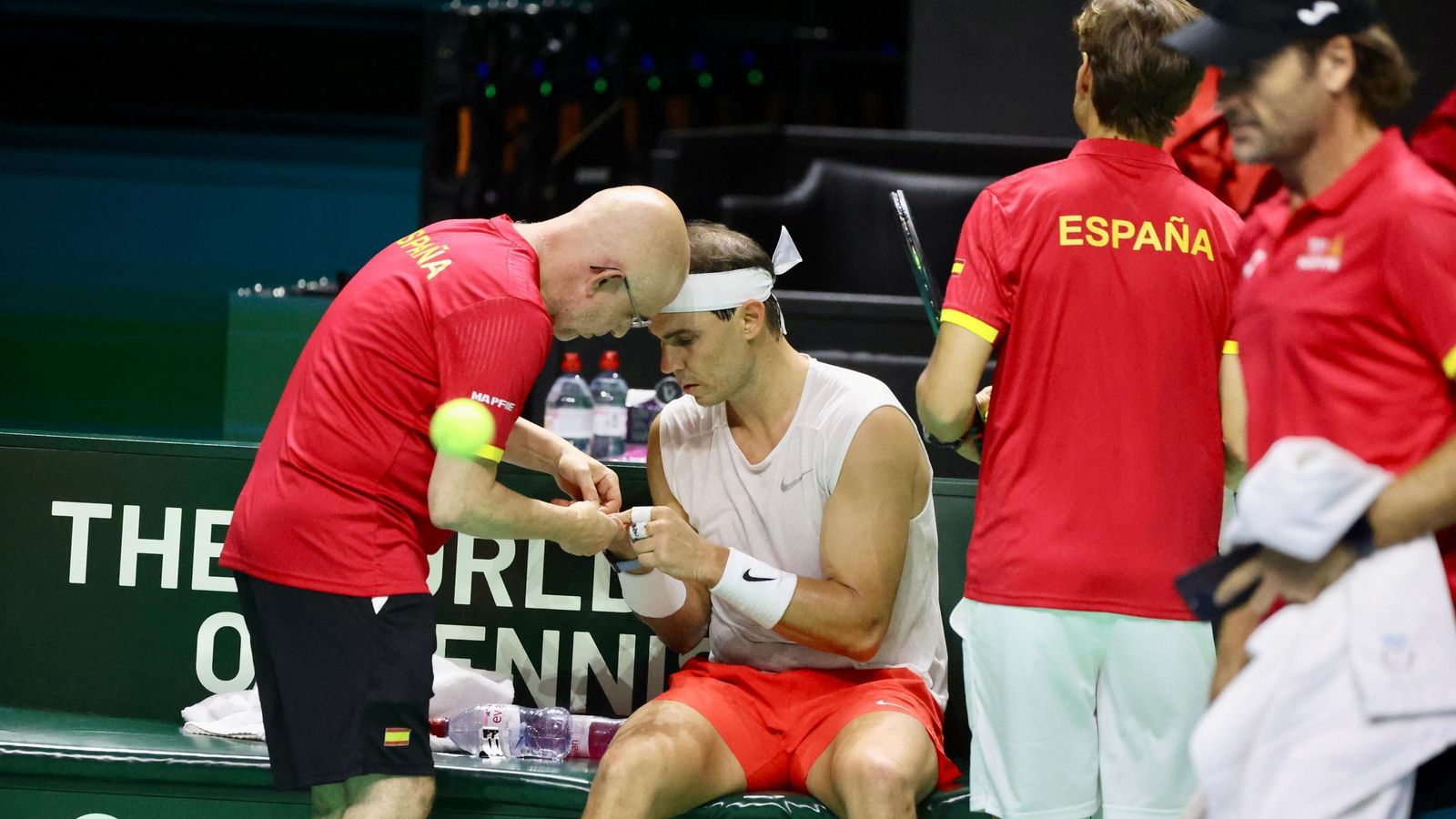 Rafa Nadal se machaca en el Carpena