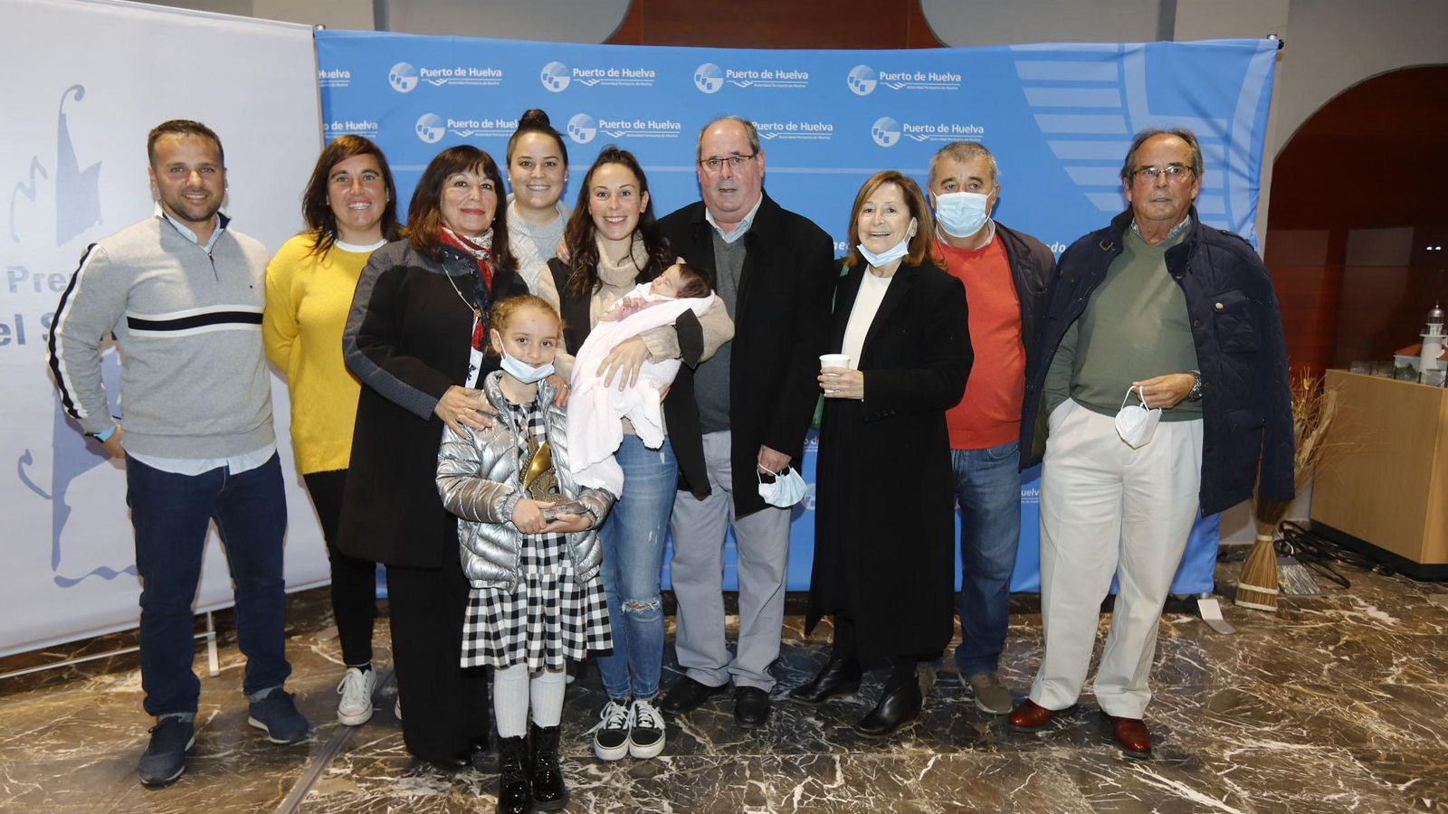 Manuel Guerrero Muguruza junto a su familia.