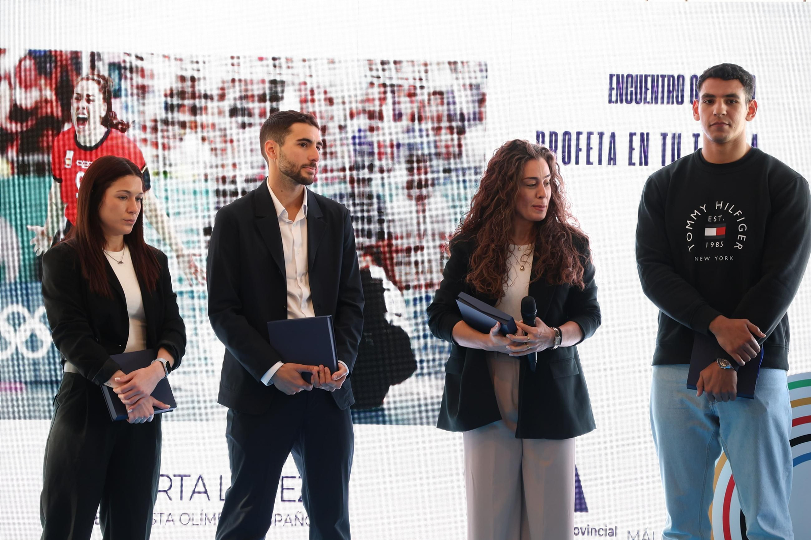 La Diputación homenajea a los malagueños olímpicos en París y premia a diferentes deportistas