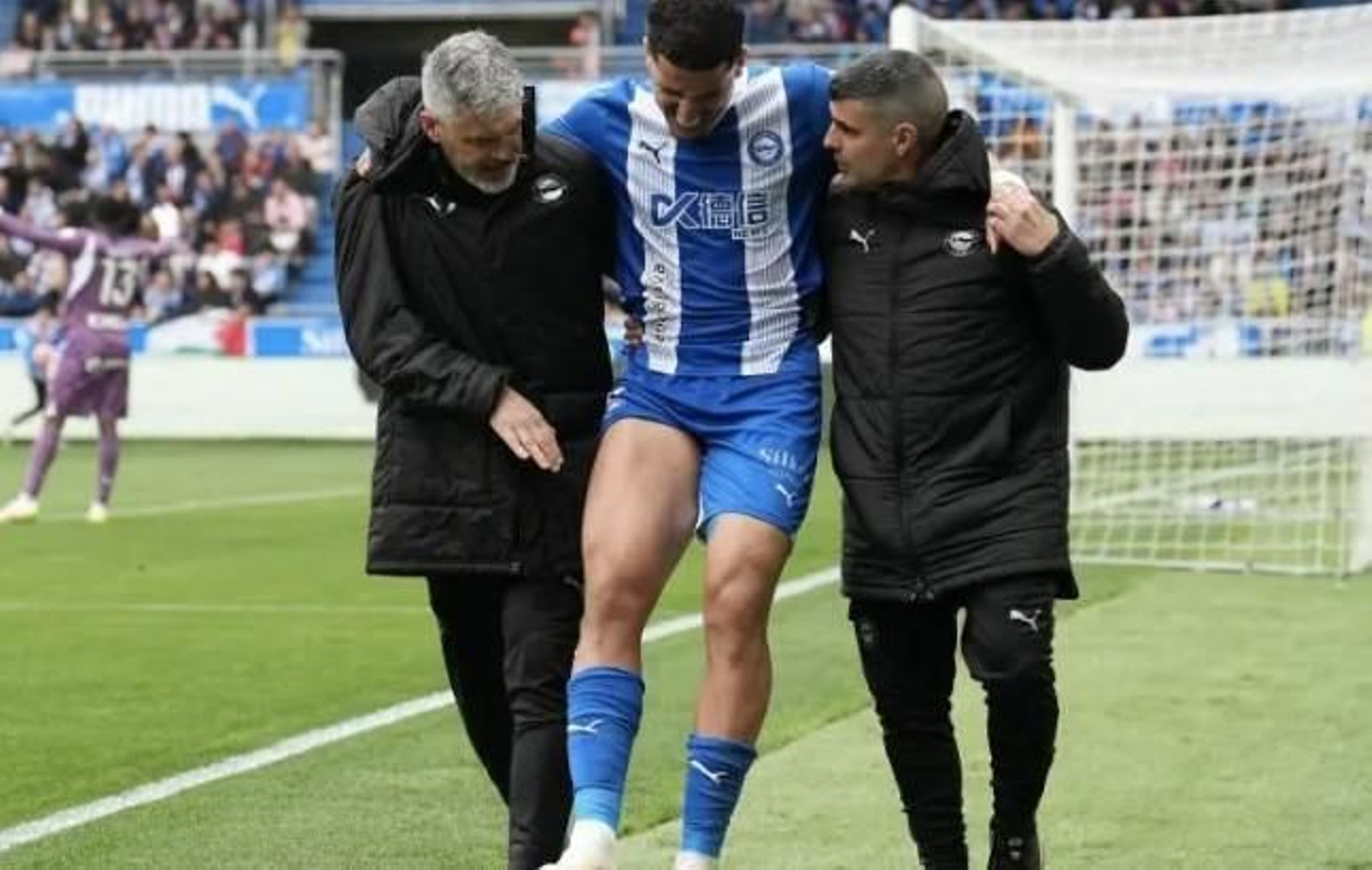 Abqar se marcha lesionado en el partido contra el Real Madrid. Abqar se marcha lesionado en el partido contra el Real Madrid.