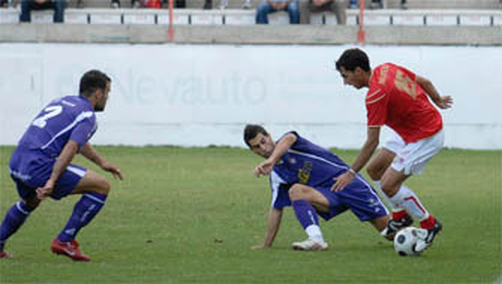 El Granada 74 jugará ante el Benidorm en Pinos Puente